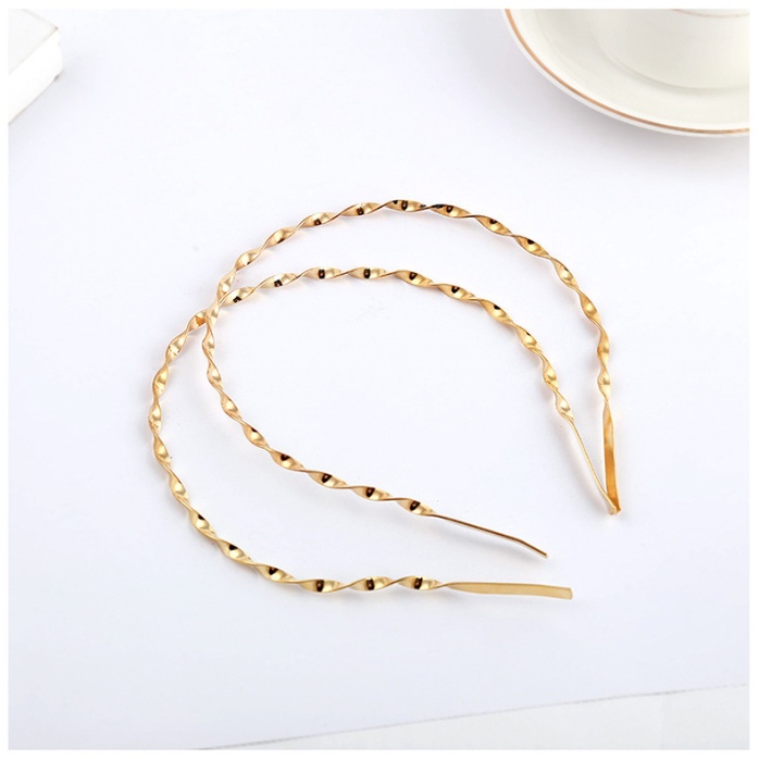 Bờm Xoắn Tiệm Thêu VIệt Phụ Kiện Tóc handmade