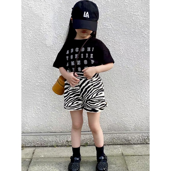 Set Áo Thun Ngắn Tay In Chữ Và Quần Short Họa Tiết Ngựa Vằn Phong Cách Hàn Quốc Cho Bé Gái
