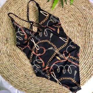 Bikini liền in hoạ tiết dây xích