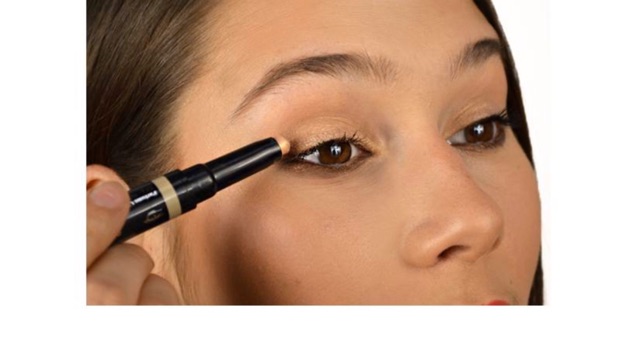 Phấn mắt dạng bút chì Nudestix Magnetic Luminous Eye Color màu Gilt  - Germany
