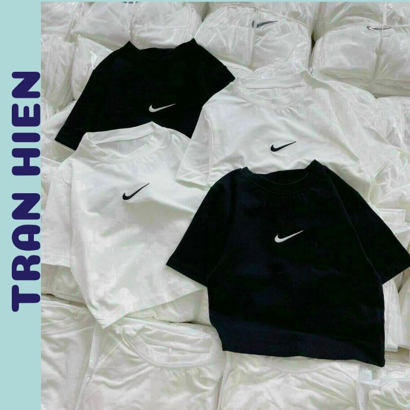 Áo croptop tay ngắn thêu logo