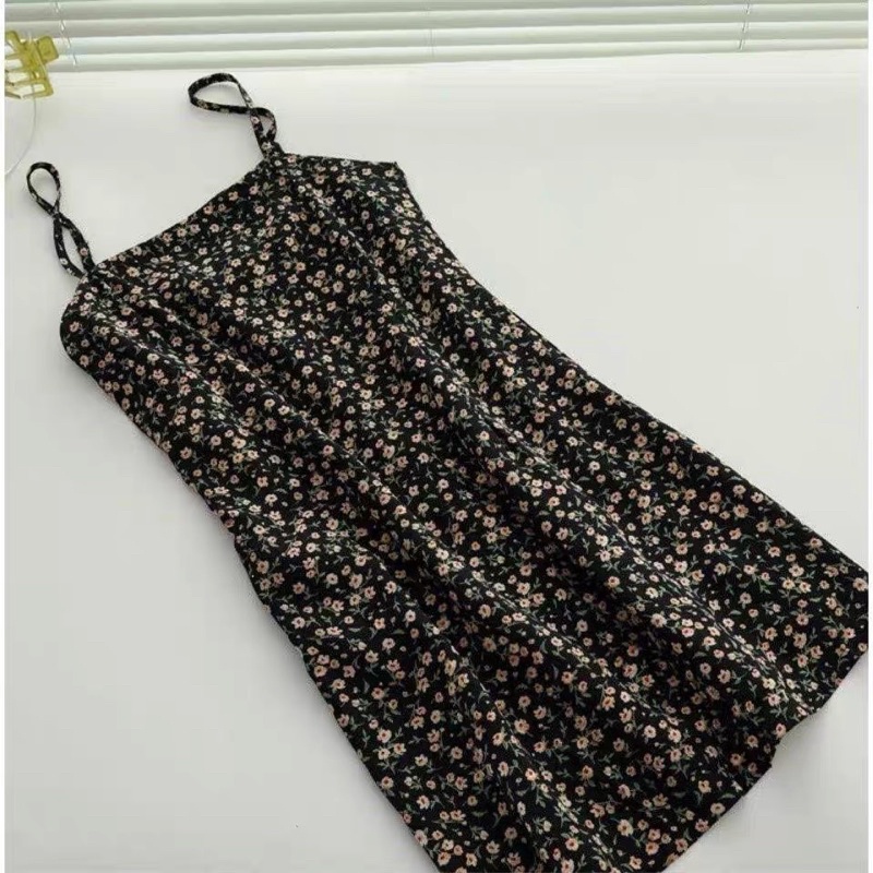 Váy hai dây hoa nhí xinh xắn