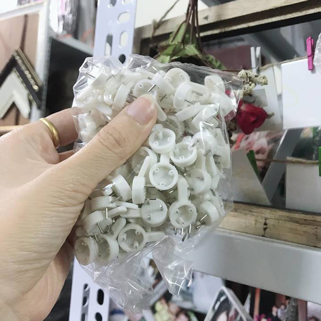 Combo 30 đinh 3 chân treo khung tranh không cần khoan tường giá rẻ | BigBuy360 - bigbuy360.vn