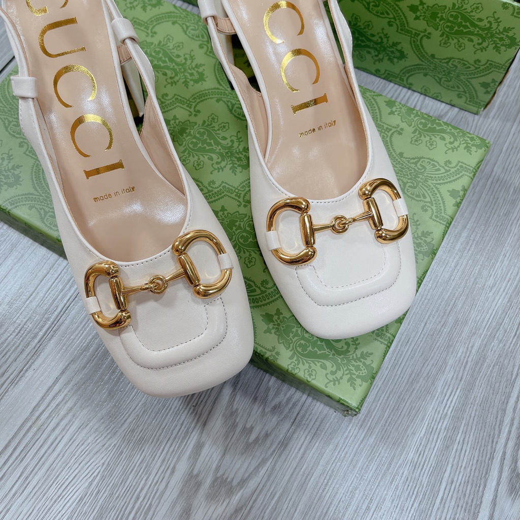 Sandal khoá vàng gót vuông 7 phân Ngọc trinh mẫu mới