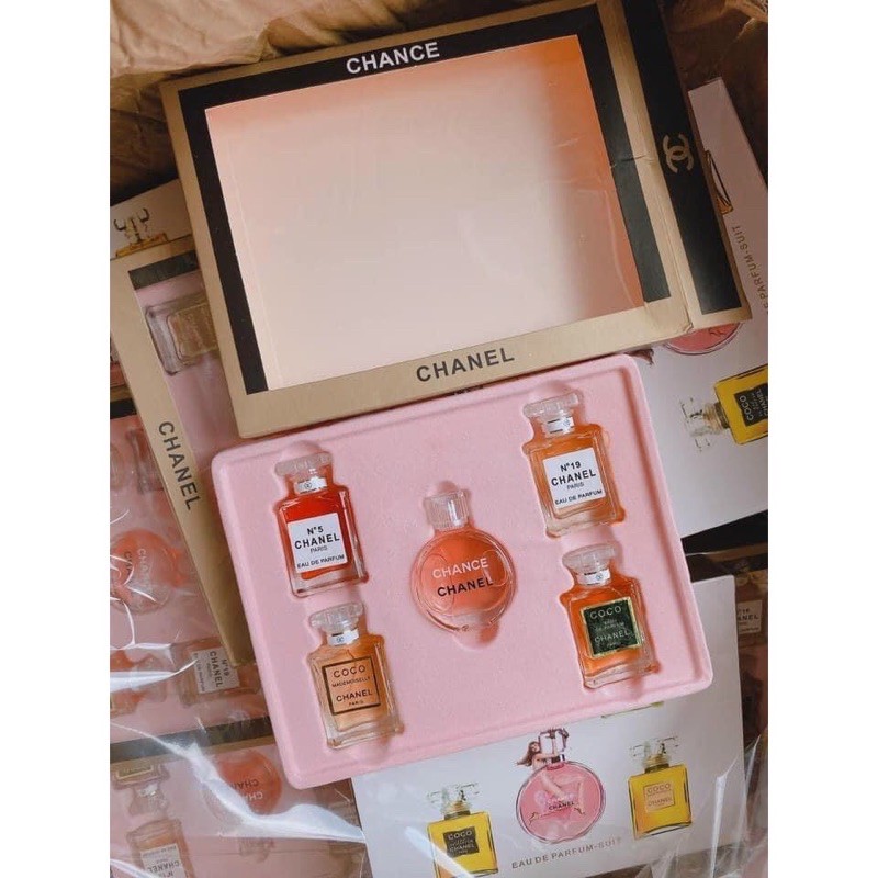 Bộ Quà Tặng 5 Chai Nước Hoa Mini CHANEL | BigBuy360 - bigbuy360.vn