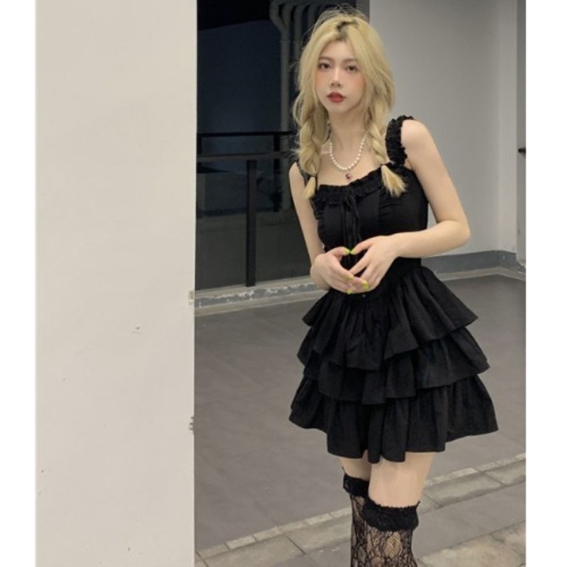 Đầm Hai Dây Dáng Ôm Màu Đen Phong Cách Pháp Thời Trang Xuân Hè 2022 Cho Nữ