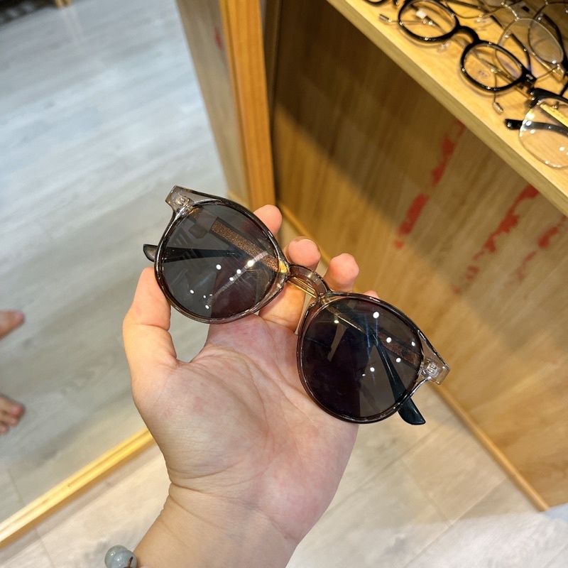 Kính form tròn nhựa dày