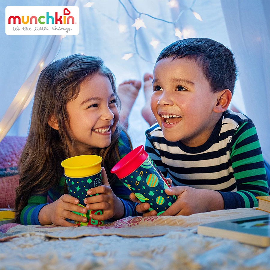 Cốc uống nước 360° chống đổ phát sáng Munchkin 266ml MK21193