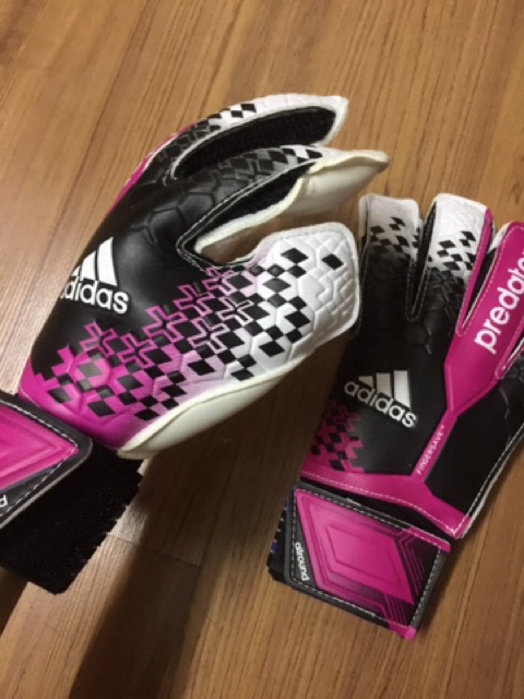 Găng tay thủ môn ADIDAS PREDATOR