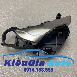 Tay mở cửa trong Daewoo Nubira