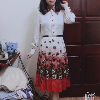 Váy vintage hoa đỏ