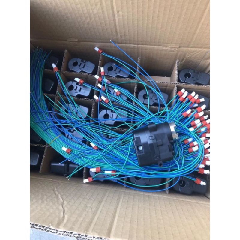 Mô tơ gập gương xe Kia Soluto