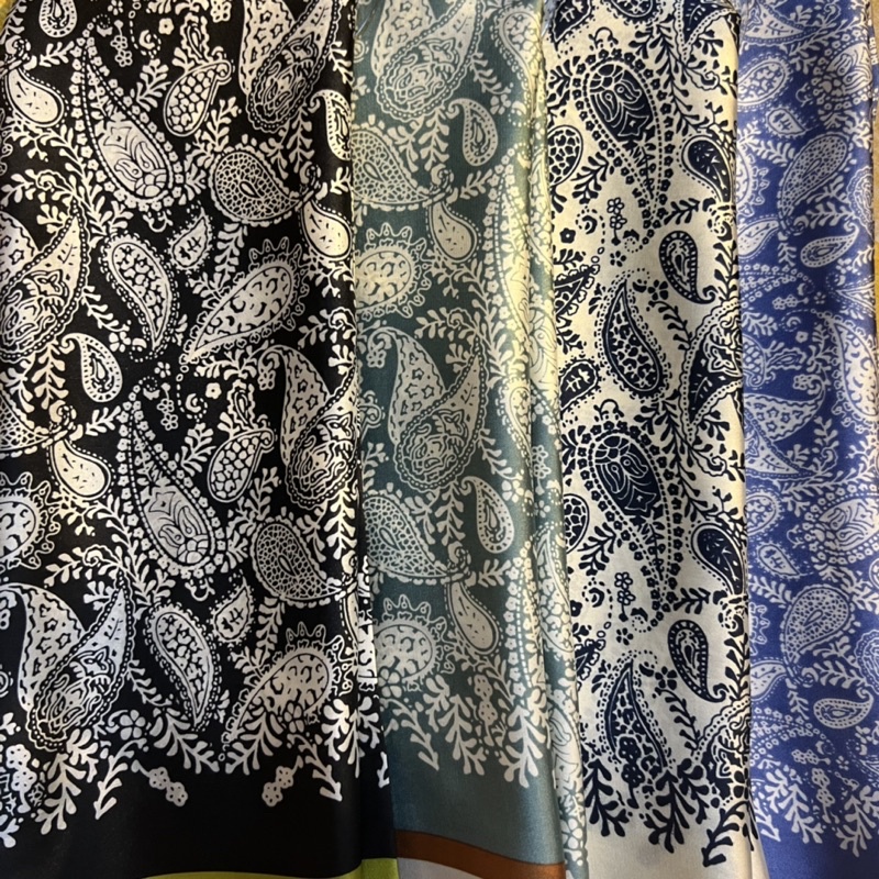 Khăn bandana lụa vuông in hình lá size 70cm