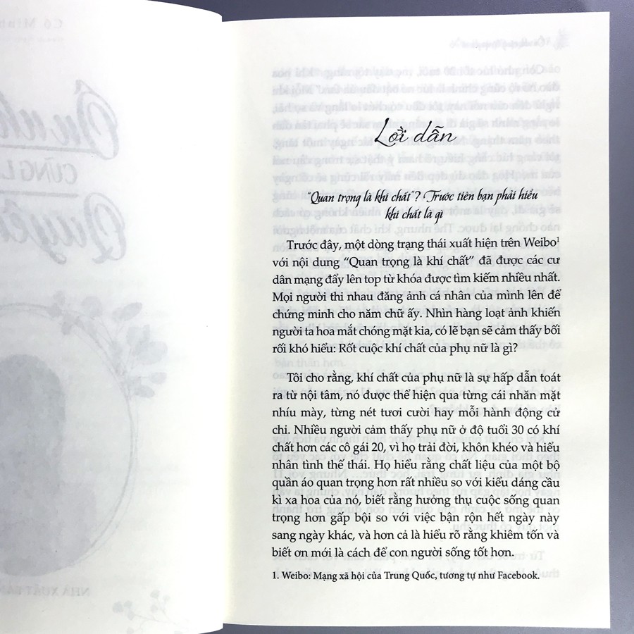 Sách - Ôn Nhu Cũng Là Quyến Rũ (Kèm Bookmark) | BigBuy360 - bigbuy360.vn