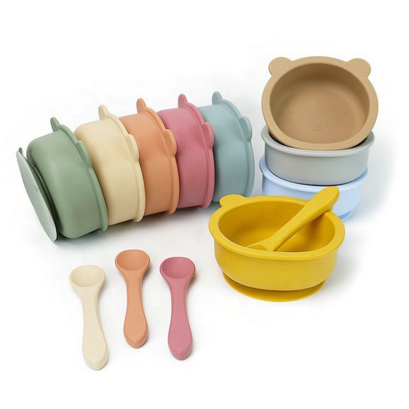 Bát Silicon Kèm Thìa Hình Gấu KIDWOW Có Đế Chống Lật Màu Pastel Dễ Thương Cho Bé Ăn Dặm