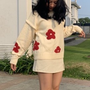 ÁO KHOÁC / SWEATER NỮ TAY DÀI CỔ TRÒN LEN THÊU HOA