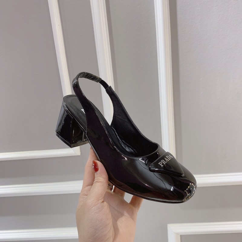 HÀNG CÓ SẴN ,GIÀY SANDAL FULL BOX