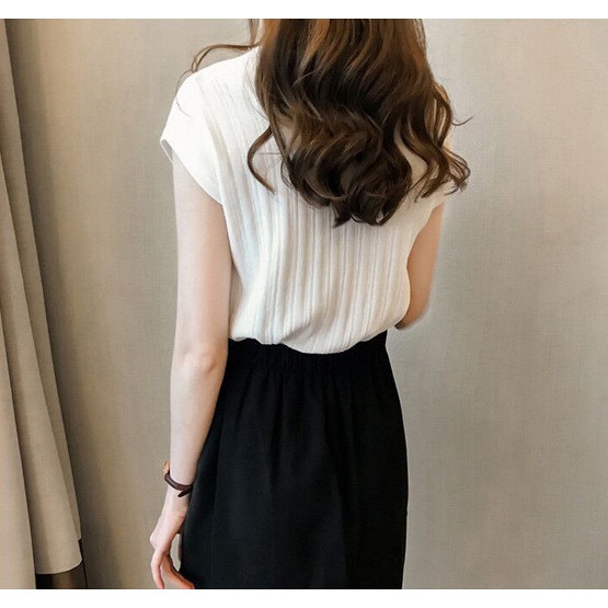 Áo len hè cổ tròn tay hến cho nữ