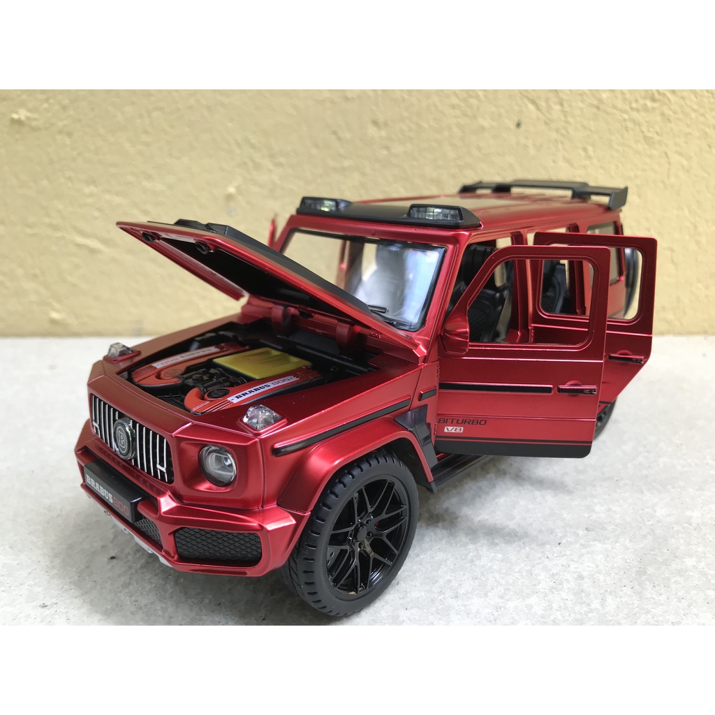 Mô hình xe Mercedes BRABUS G800 1:24