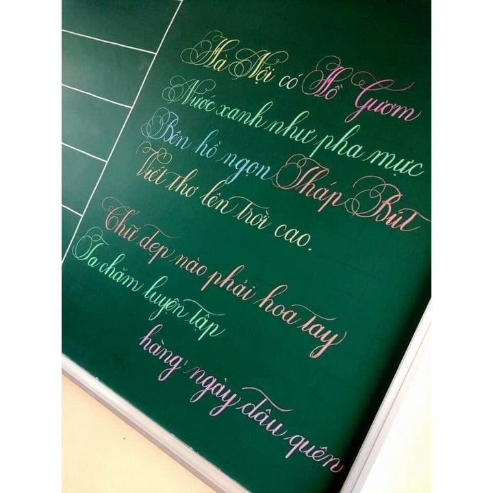 Phấn canxi Ánh Dương không bụi, không độc hại, màu sắc tươi sáng