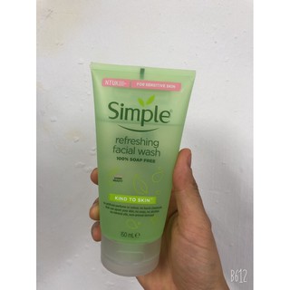 Sữa rửa mặt / toner Simple