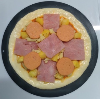 Pizza làm sẵn- 3 cái 100k (hải sản-bò-hawaii)