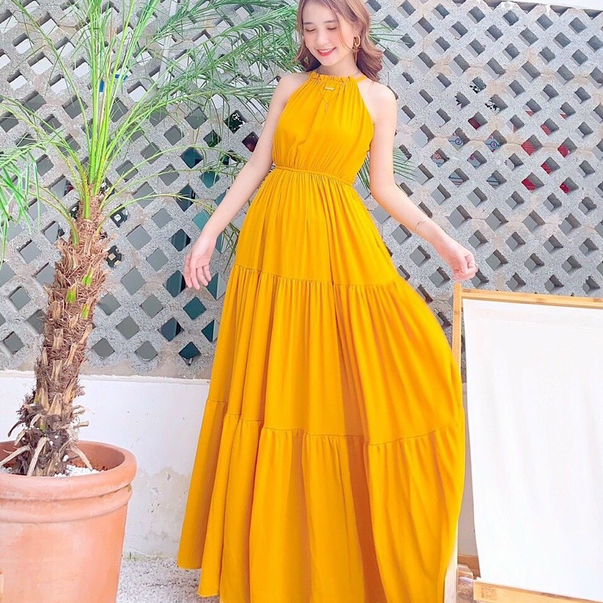 Đầm Maxi hai dây yếm, đầm đi biển, dáng dài, xếp tầng, mê mẩn em này luôn VINTAGE STORE | BigBuy360 - bigbuy360.vn