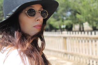 Kính râm Mắt tròn Mini - HOT HOT