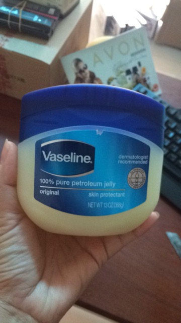 Sáp dưỡng ẩm VASELINE 100% Pure Petroleum jelly original 50ML