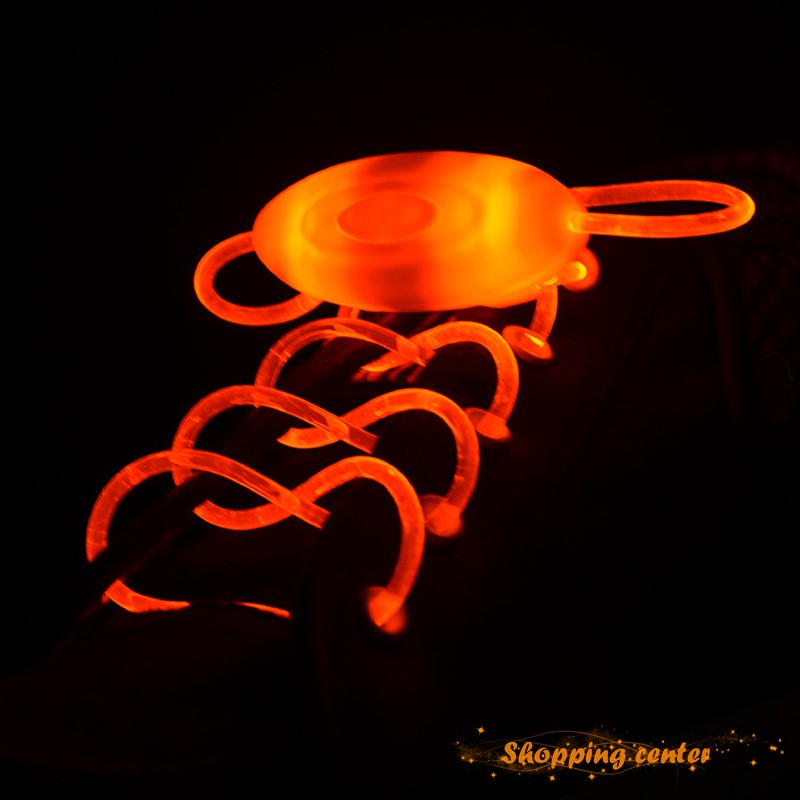 Cặp dây giày có đèn lED phát sáng độc đáo