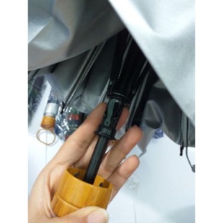 1 cái ô dù hàng đẹp chắc chắn