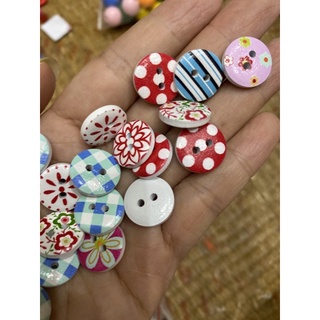 ☘️Cúc áo gỗ in hoa văn☘️