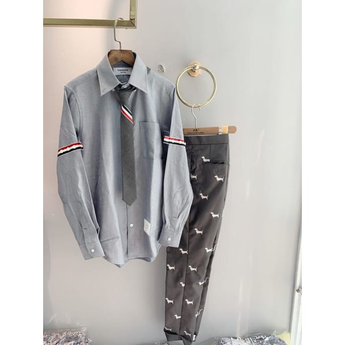 Sơ mi Thom Browne Ghi Vạch Tay 2 Bên