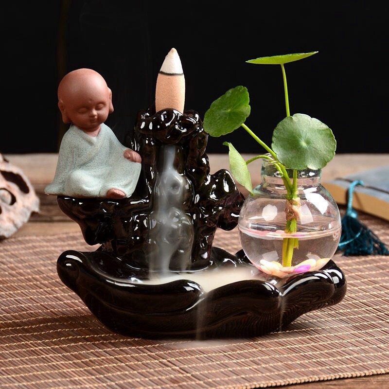 Thác Khói Trầm Hương- Sư tiểu Bên Thác-Tặng kèm 10 nụ trầm