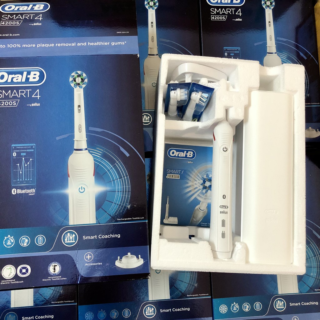 Bàn chải điện Oral B Smart 4 4000