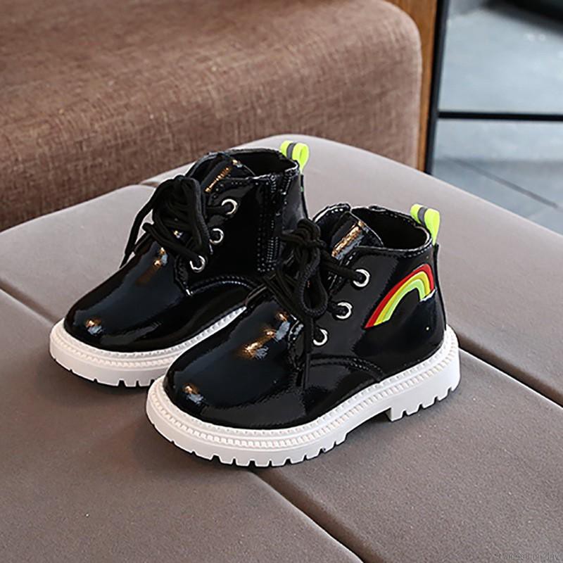 Giày bốt cột dây đế mềm cho bé