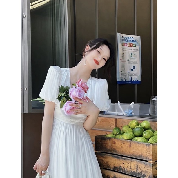 ĐẦM MIDI CỔ V PHỐI NÚT TAY PHỒNG Váy công chúa chất tơ