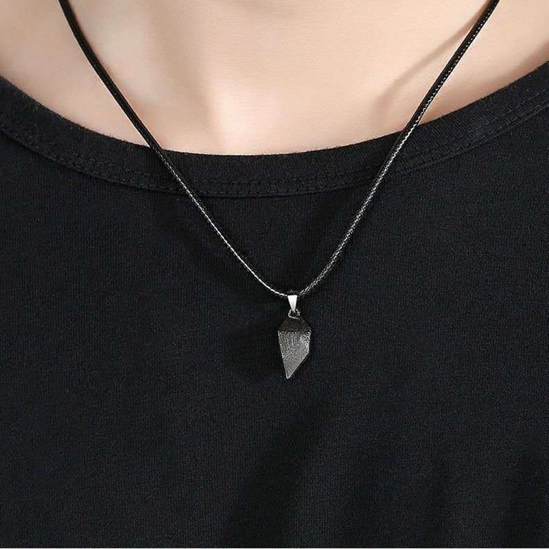 Set 2 dây chuyền nam châm hình trái tim trắng đen thời trang cho cặp đôi