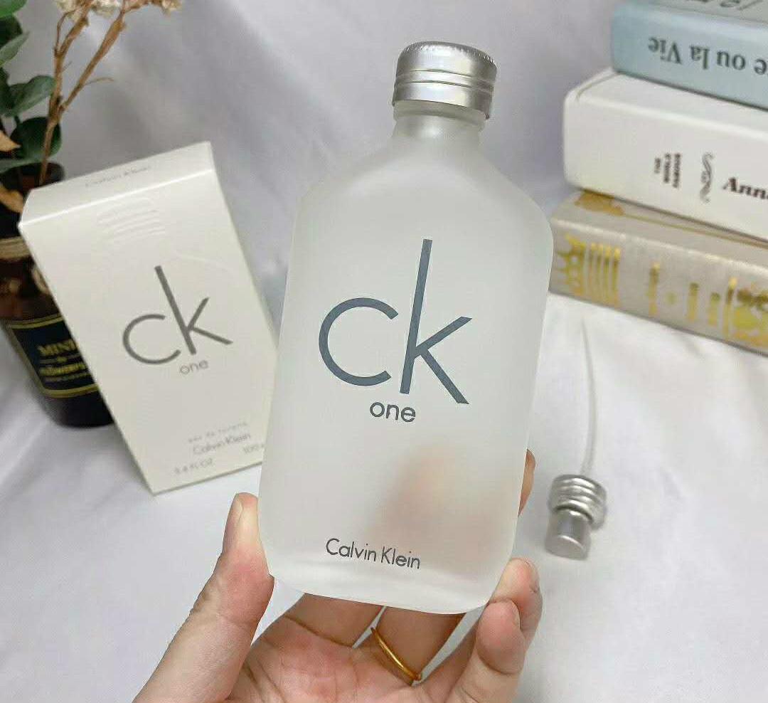 [100% thiệt] Nước hoa CK ONE CK free CK BE CK IN2U CK bộ quà tặng nước hoa 10ml/100ml