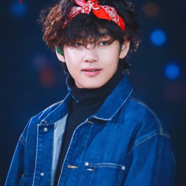 SET QUẦN ÁO BÒ BTS V TAEHYUNG TRONG BTS 5TH MUSTER CONCERT