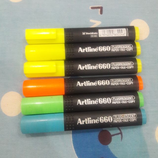 Bút dạ quang Artline 660