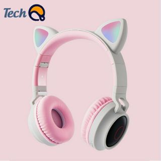 Tai nghe mèo trắng hồng
