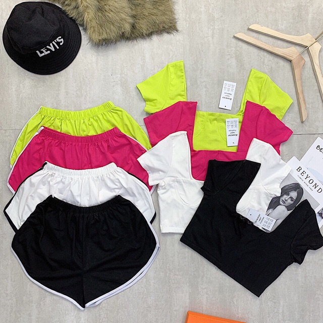 [ Mã FAMAYWA2 giảm 10K đơn 50K] Set áo cropto cổ U tay con quần thể thao nữ - freesize dưới 51kg- Carotshop