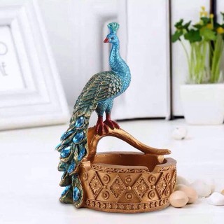 gạt tàn thuốc lá con công