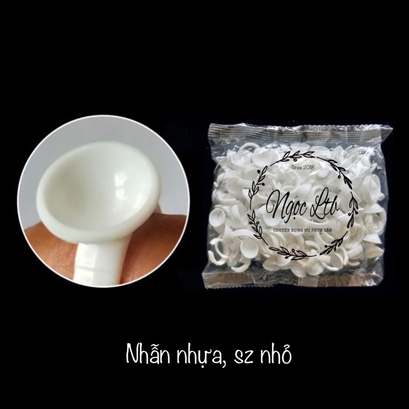 Nhẫn nhựa Trắng đựng mực phun xăm, keo nối mi.