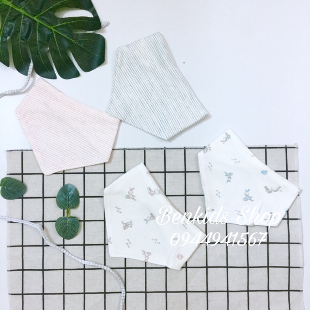 Yếm cotton cúc bấm Miomio cho bé sơ sinh