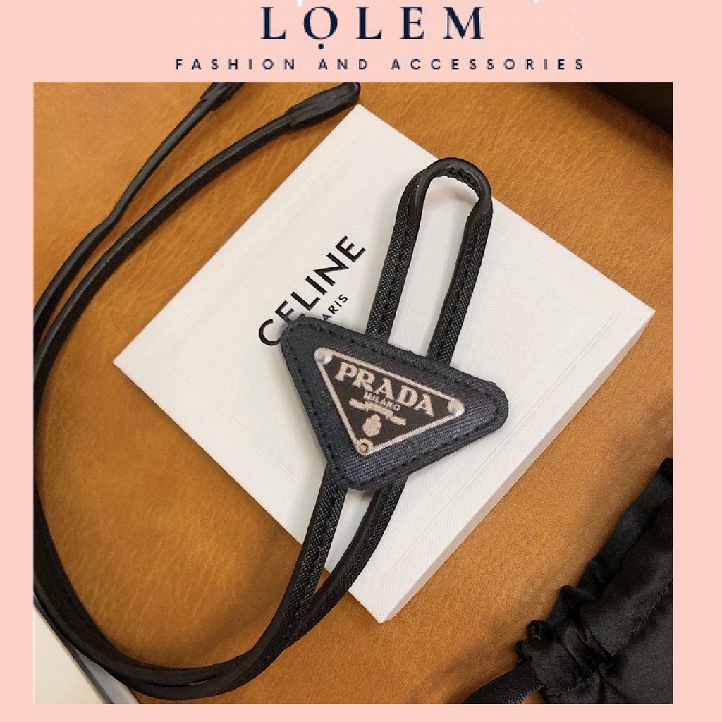 [SẴN] Nơ Cổ Prada Mặt Chữ Hình Tam Giác Đen MỚI 2023  Cà Vạt Thắt Nơ Thời Trang Nam Nữ Công Sở Quảng Châu