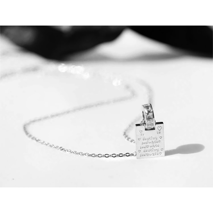 DÂY CHUYỀN TITAN VÒNG ĐÁ LỒNG THẺ HÌNH VUÔNG TN133 siêu đẹp, bền màu, chuẩn thời trang