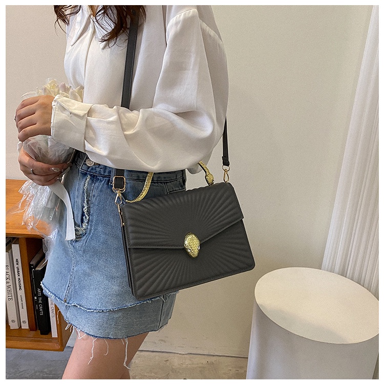 Túi Xách JASMIN NOIR Tote Hai Dây Có Khóa In Họa Tiết Sọc Thời Trang Dành Cho Nữ
