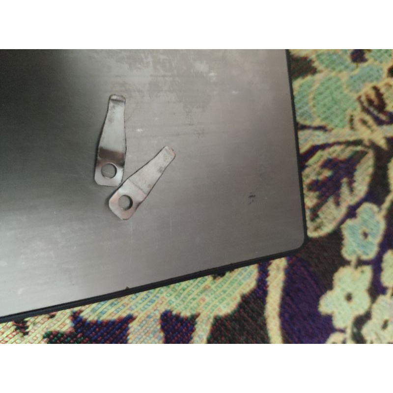 LƯỠI GÀ ZIPPO